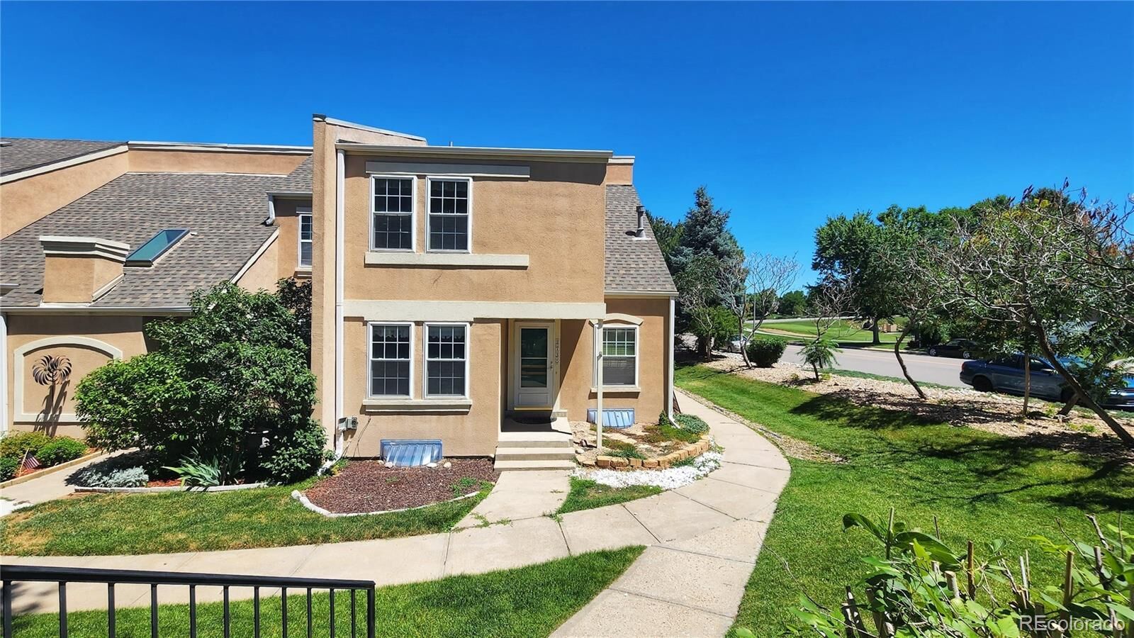 Property Photo:  2730 S Victor Street  CO 80014 