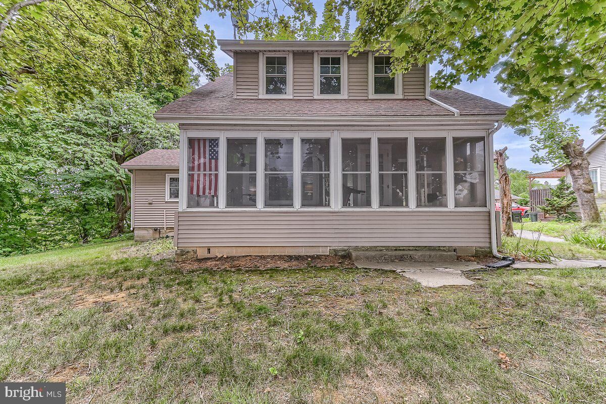 Property Photo:  1102 W Main Street  PA 17003 