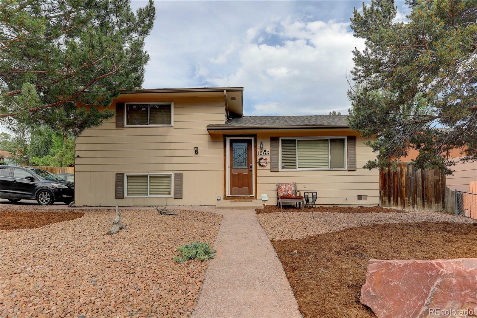 Property Photo:  1065 N 19th Street  CO 80904 