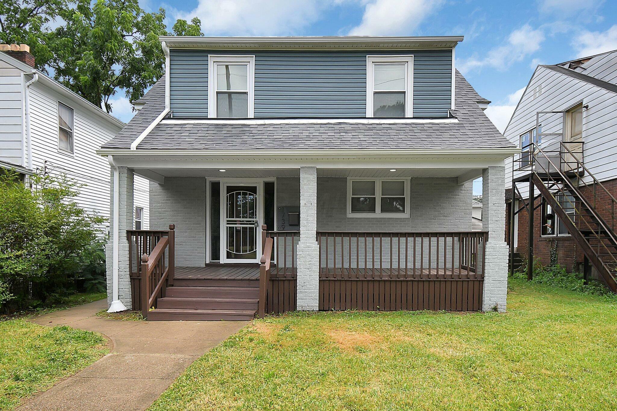 Property Photo:  1739 Sullivant Avenue  OH 43223 