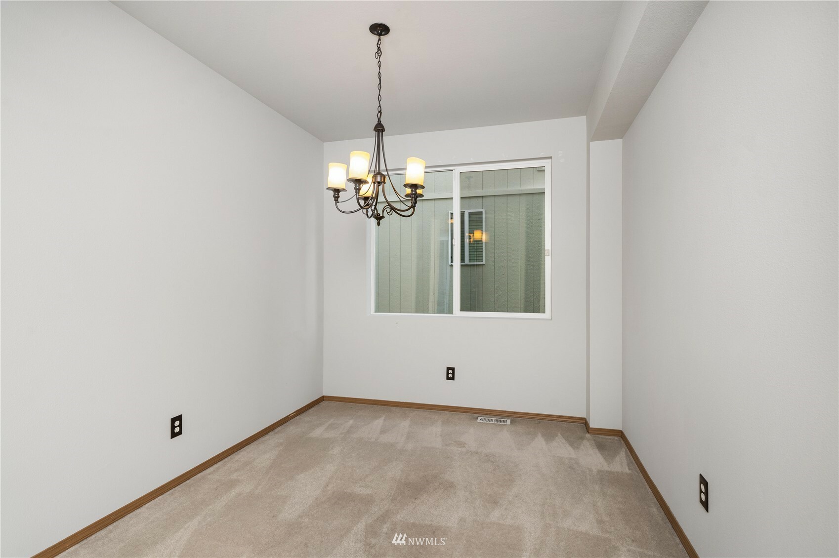 Property Photo: 18608 98th Avenue E WA 98375