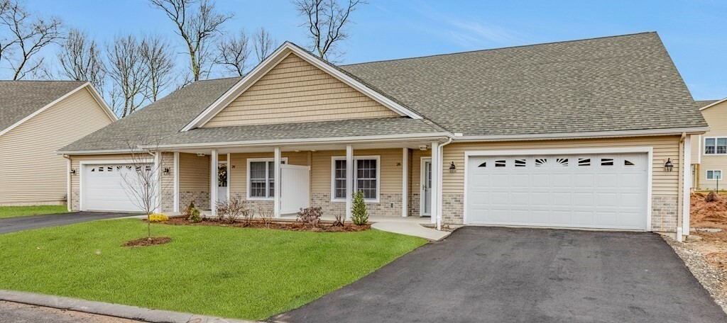 Property Photo: 30 Lodge Ln 30 MA 01095