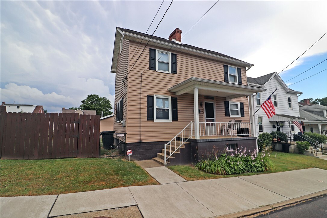 Property Photo:  718 Lemington Ave  PA 15601 