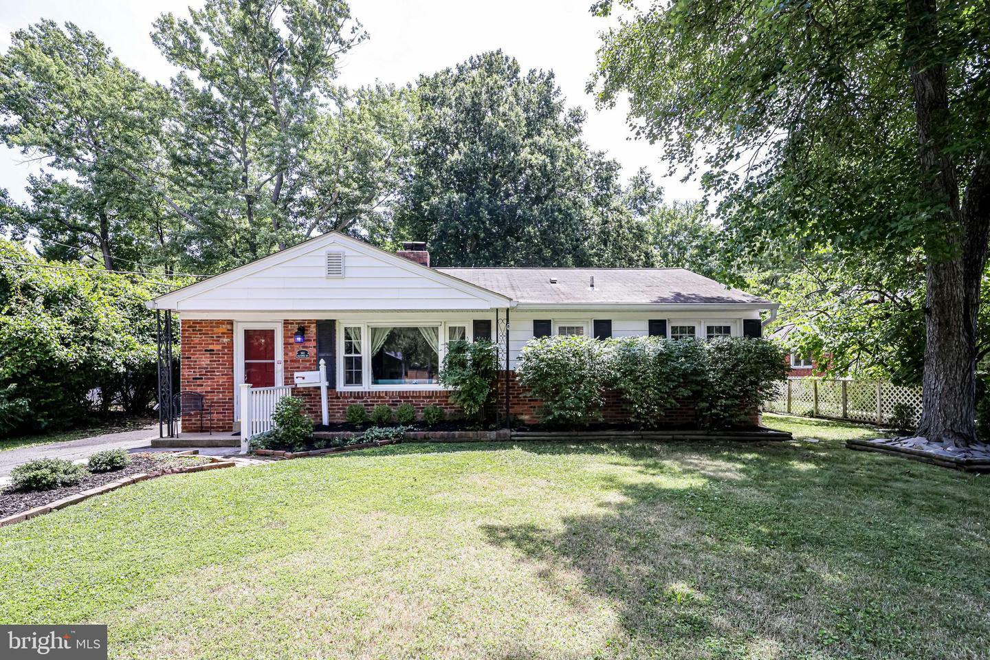 Property Photo:  1611 Baltimore Road  VA 22308 