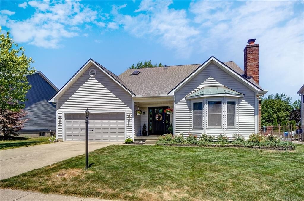 Property Photo: 6405 Pheasant Valley Road OH 45424