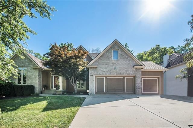 Property Photo: 8005 Agron Street MO 64152