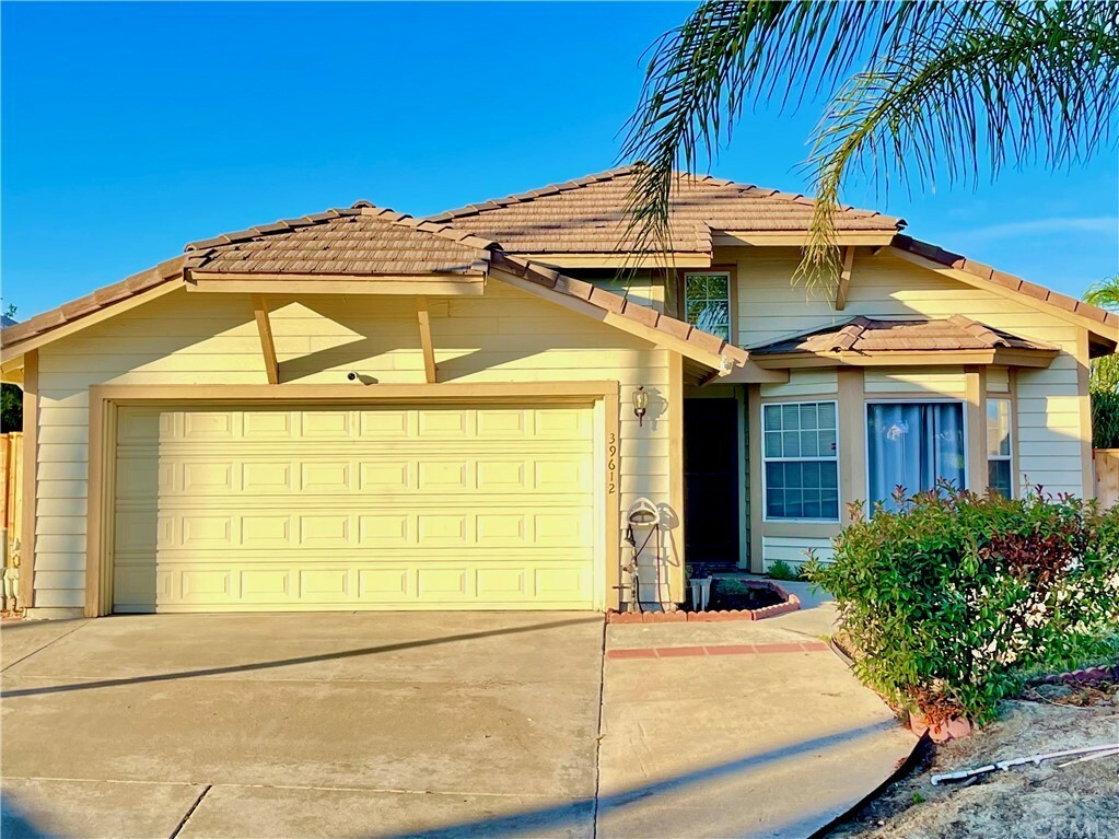 39612 Via Montalvo  Murrieta CA 92563 photo