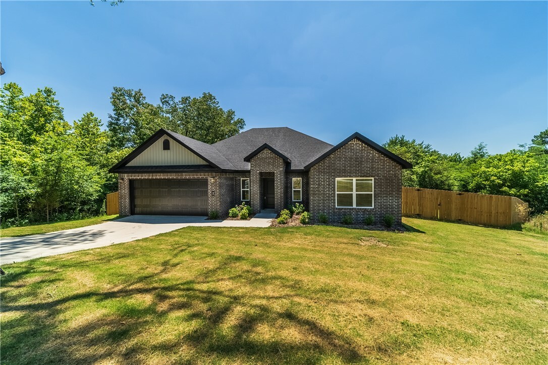 Property Photo:  2 Darten Circle  AR 72714 