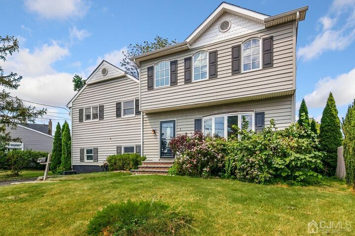 1 Darrell Court  Edison NJ 08817 photo