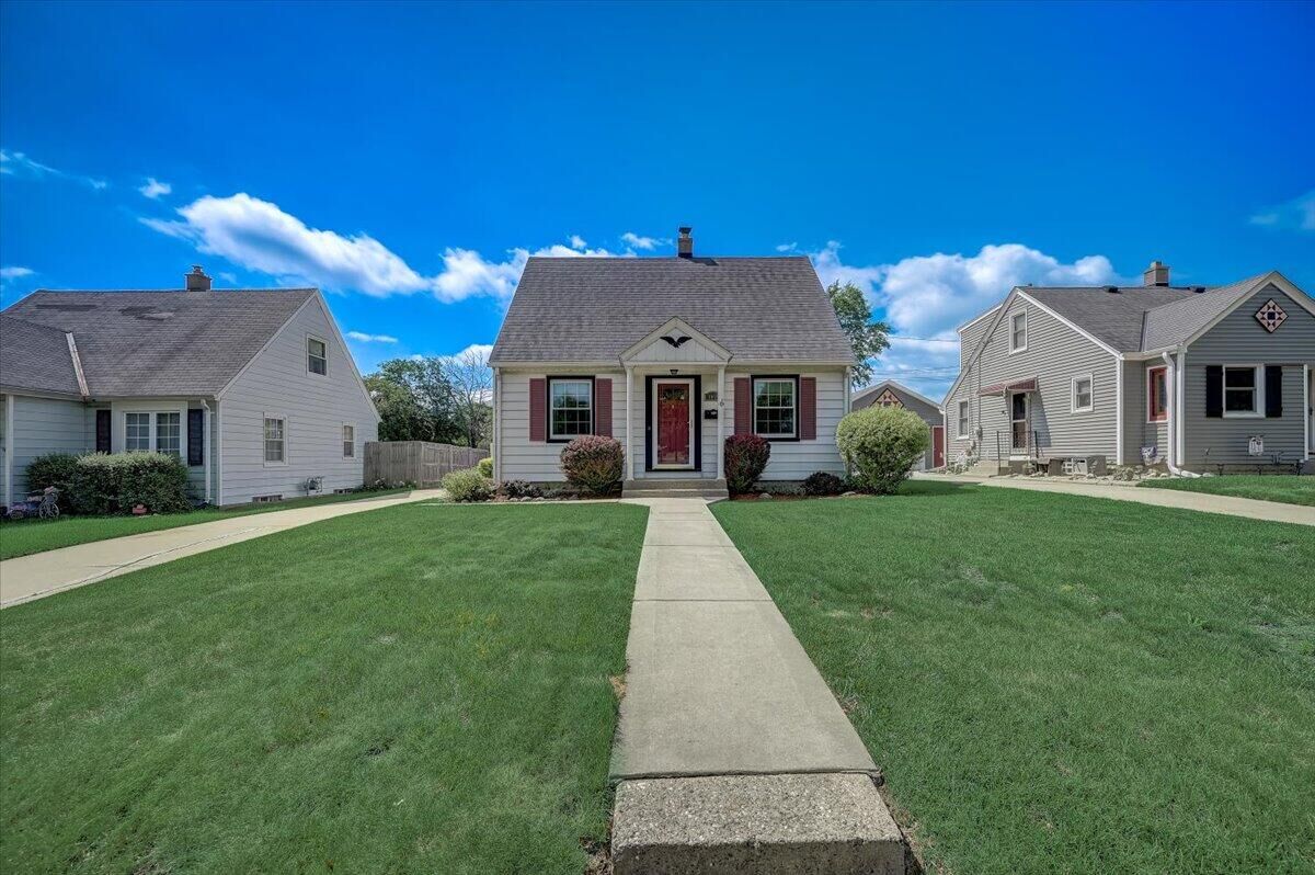 Property Photo: 9019 W Cleveland Ave WI 53227