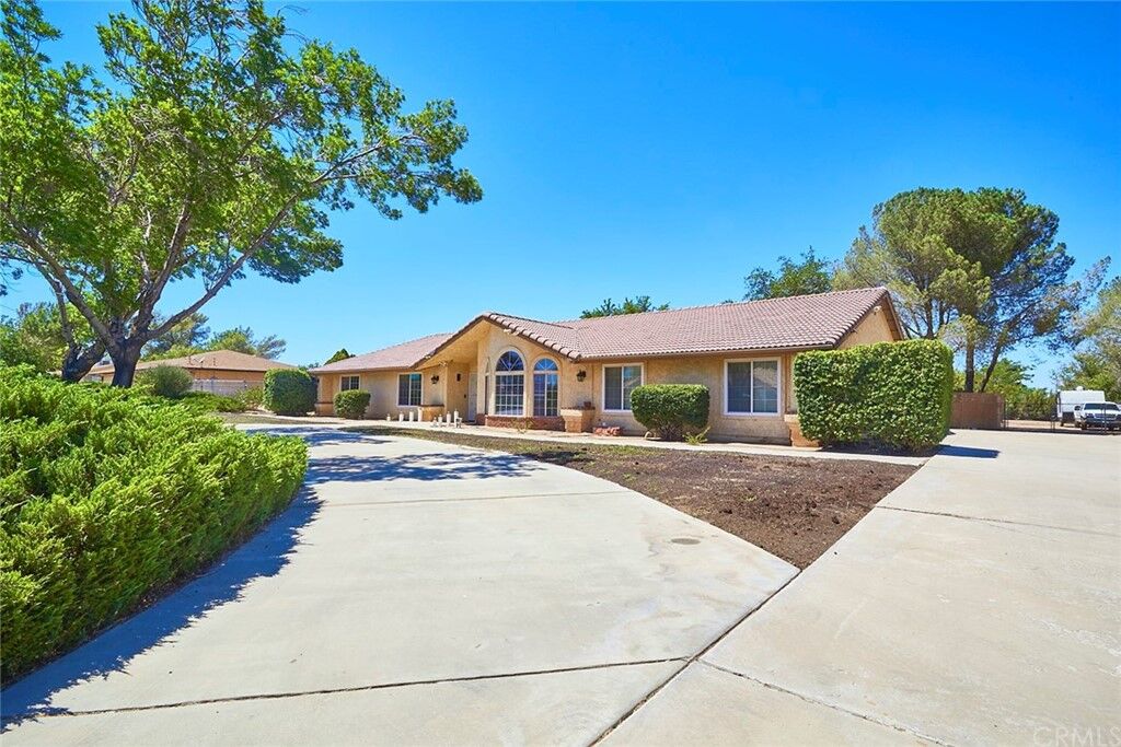 Property Photo: 16040 Mesquite Street CA 92345