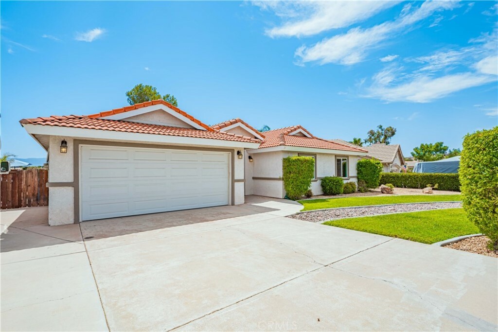 Property Photo:  24003 Outrigger Drive  CA 92587 