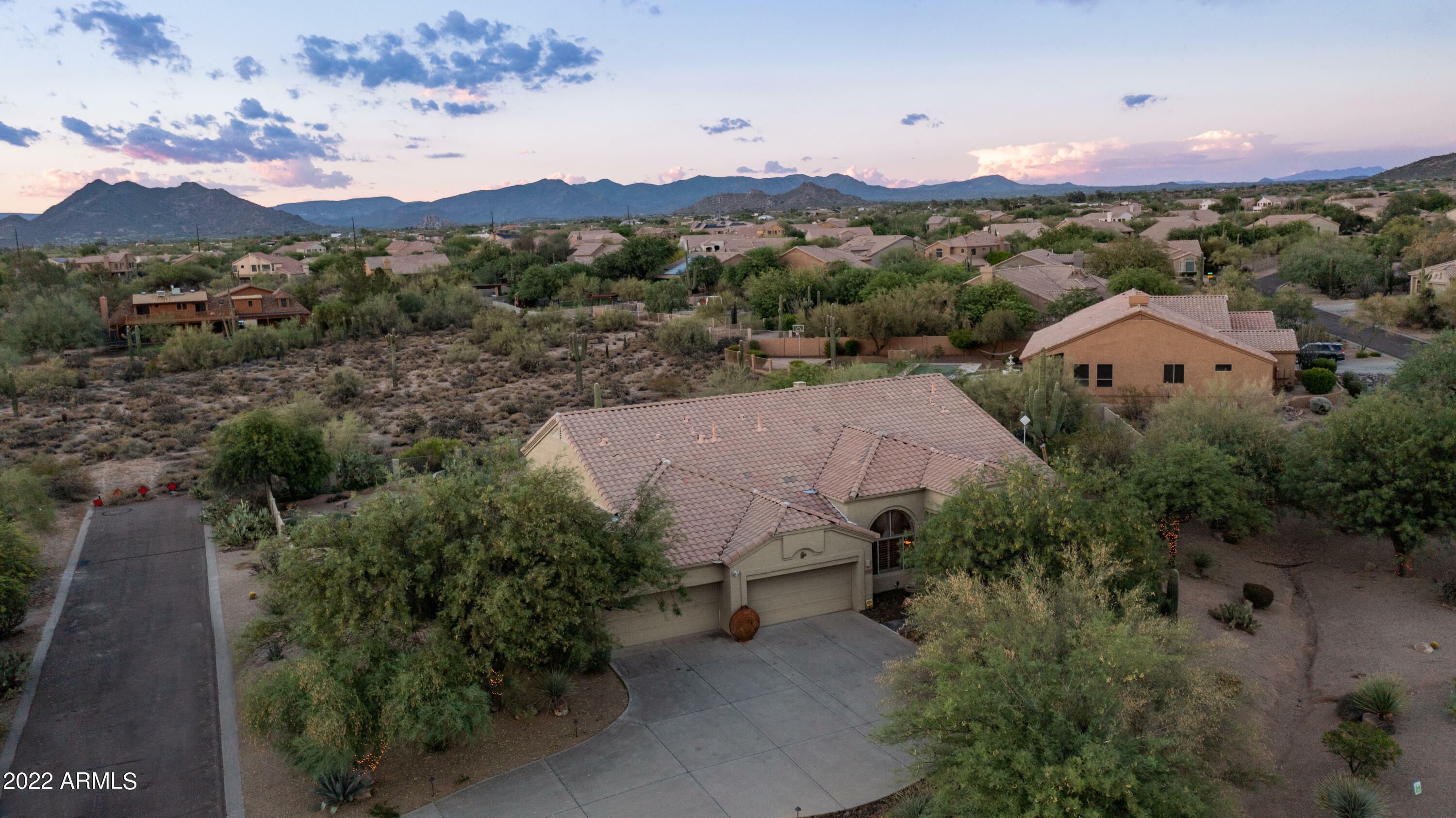Property Photo: 6708 E Horned Owl Trail AZ 85266