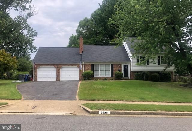 Property Photo:  7929 Bayberry Drive  VA 22306 