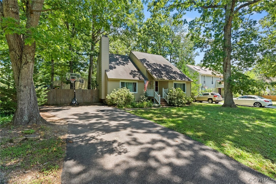 Property Photo:  1703 Headwaters Road  VA 23113 