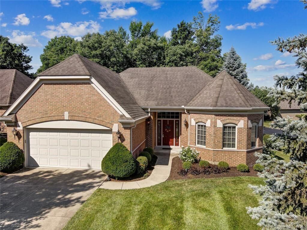 Property Photo: 6791 Rosecliff Place OH 45459