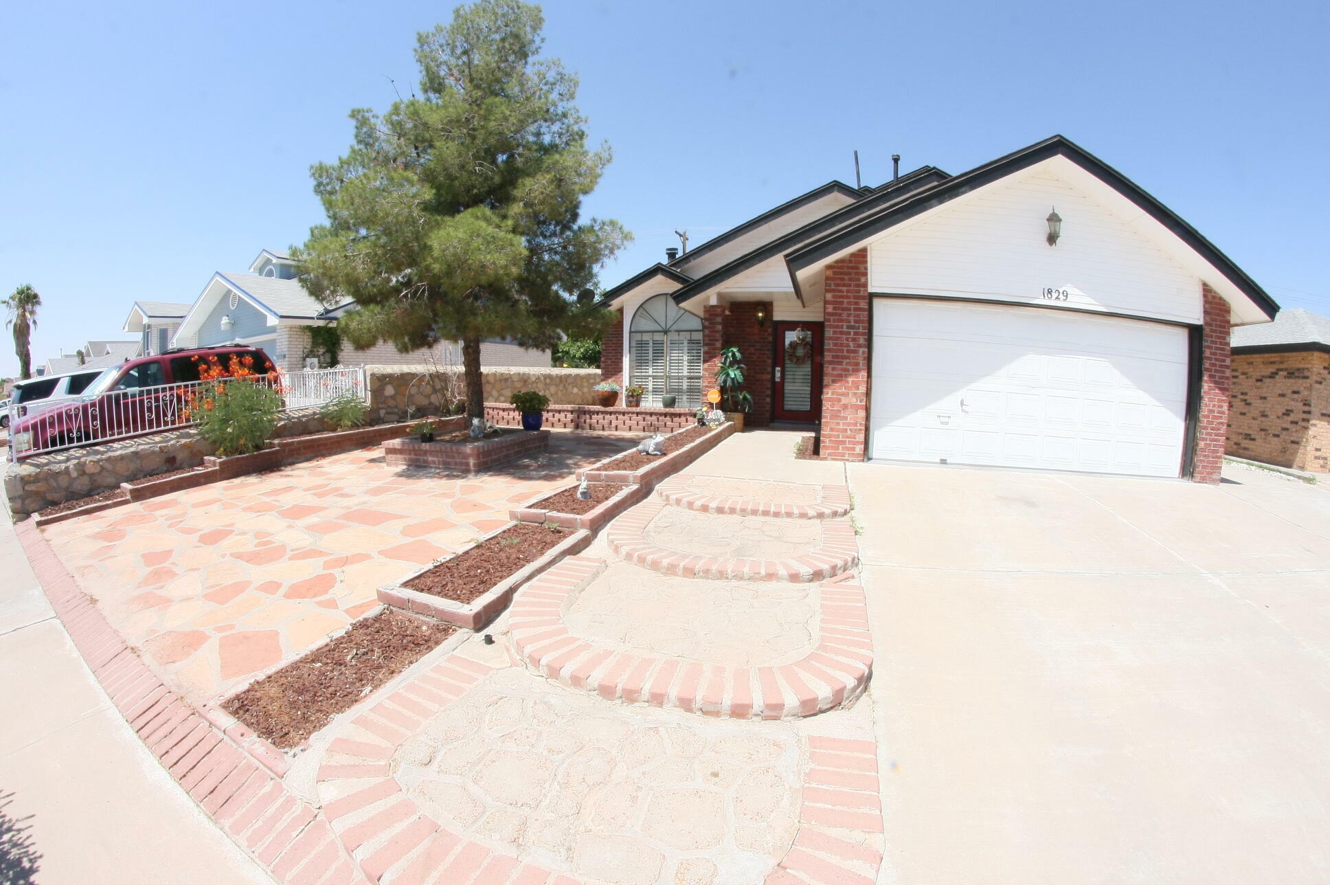 Property Photo: 1829 Dean Jones Drive TX 79936