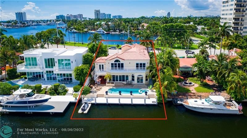 Property Photo: 2615 E Las Olas Blvd FL 33301