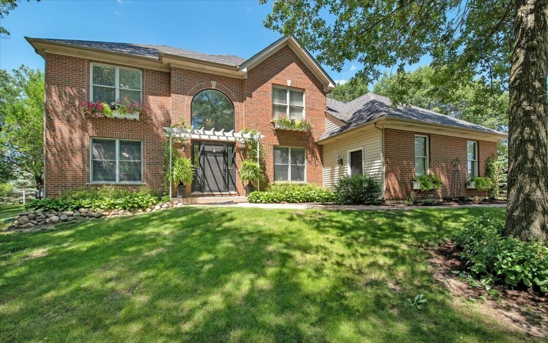 Property Photo: 17304 Fieldstone Drive IL 60152