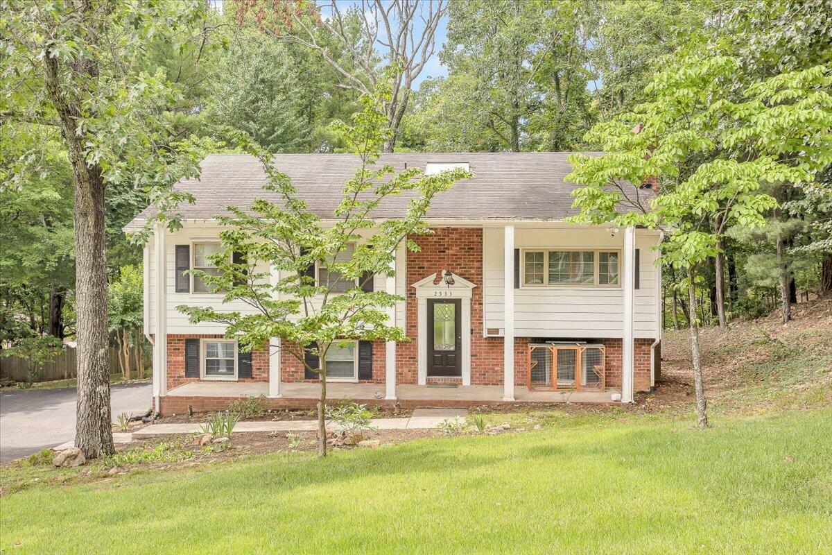 Property Photo:  2533 Coachman Cir  VA 24012 