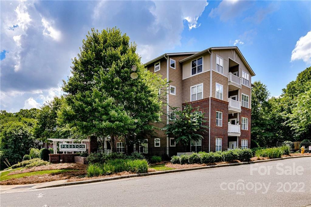 Property Photo:  1000 Woodlawn Road 211  NC 28209 