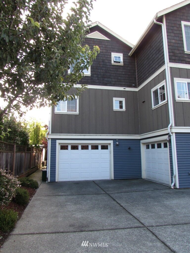 Property Photo:  4707 Sand Point Way NE  WA 98105 