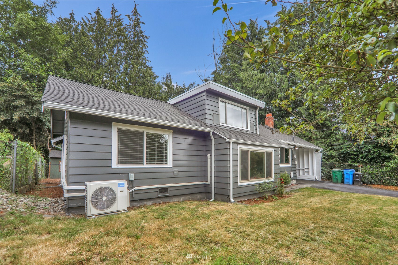 Property Photo:  20226  24th Avenue NE  WA 98155 