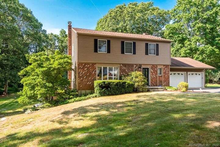 1 Hickory Lane  Waterford CT 06385 photo