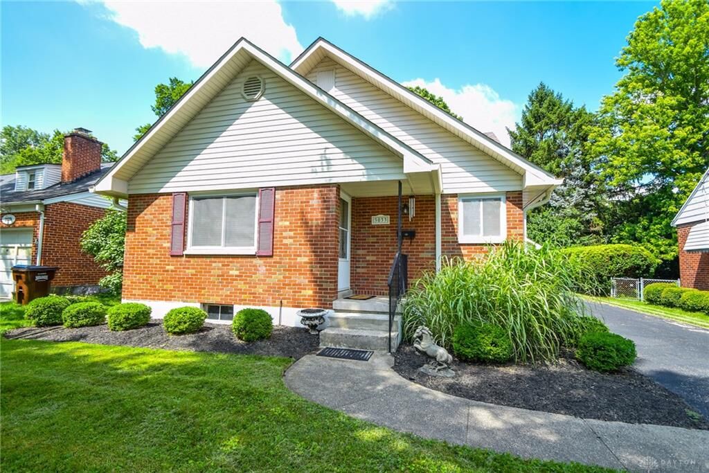Property Photo:  3033 Fairway Drive  OH 45409 