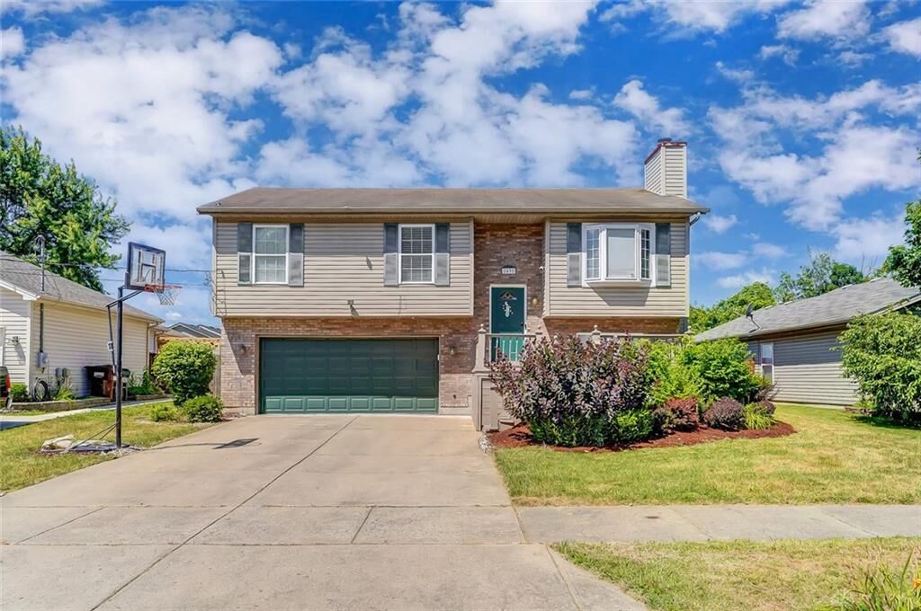 Property Photo: 2432 Buckingham Court OH 45044
