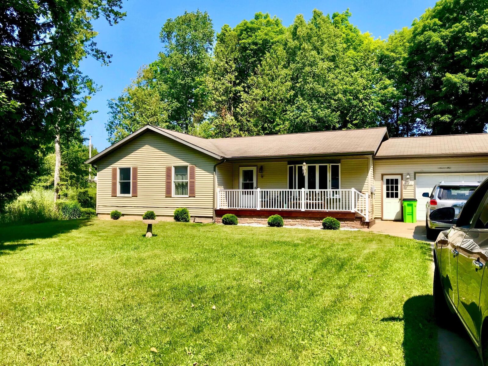 Property Photo:  147 Dolese Dr  MI 49781 