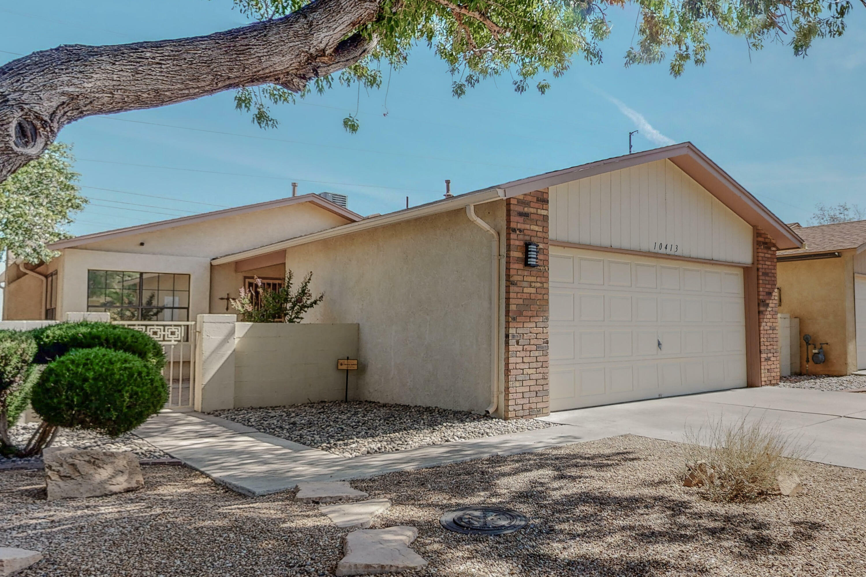 10413 Clyburn Park Drive NE  Albuquerque NM 87123 photo