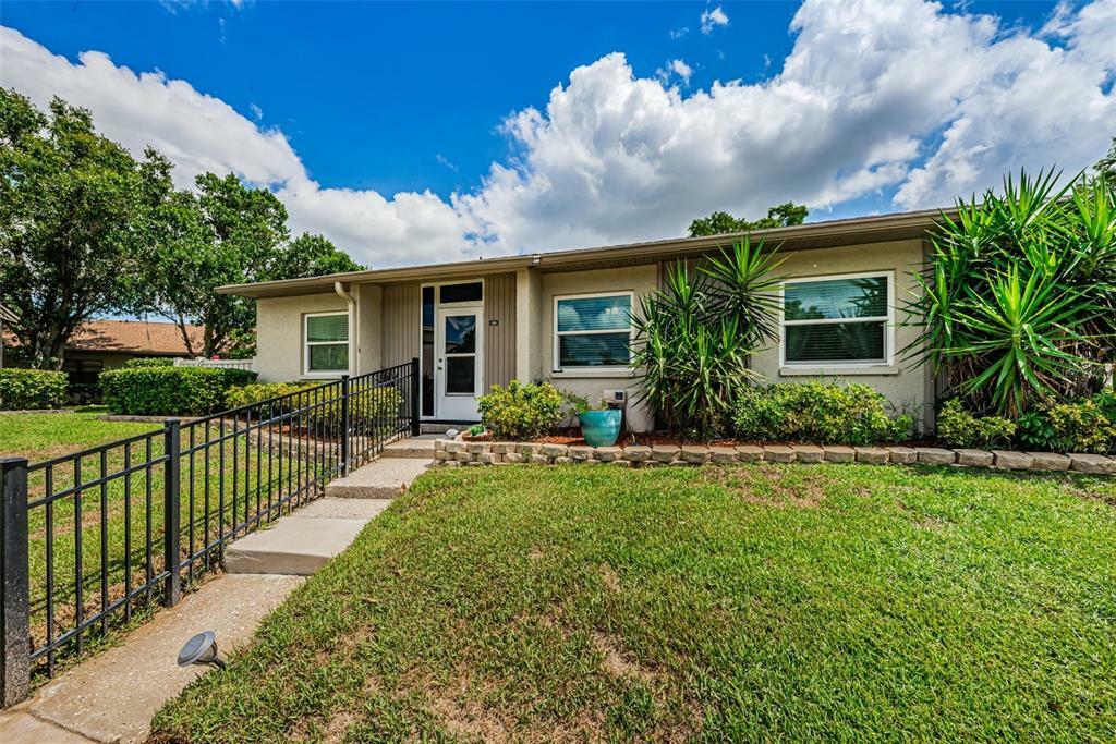 Property Photo:  120 Colette Court  FL 34677 