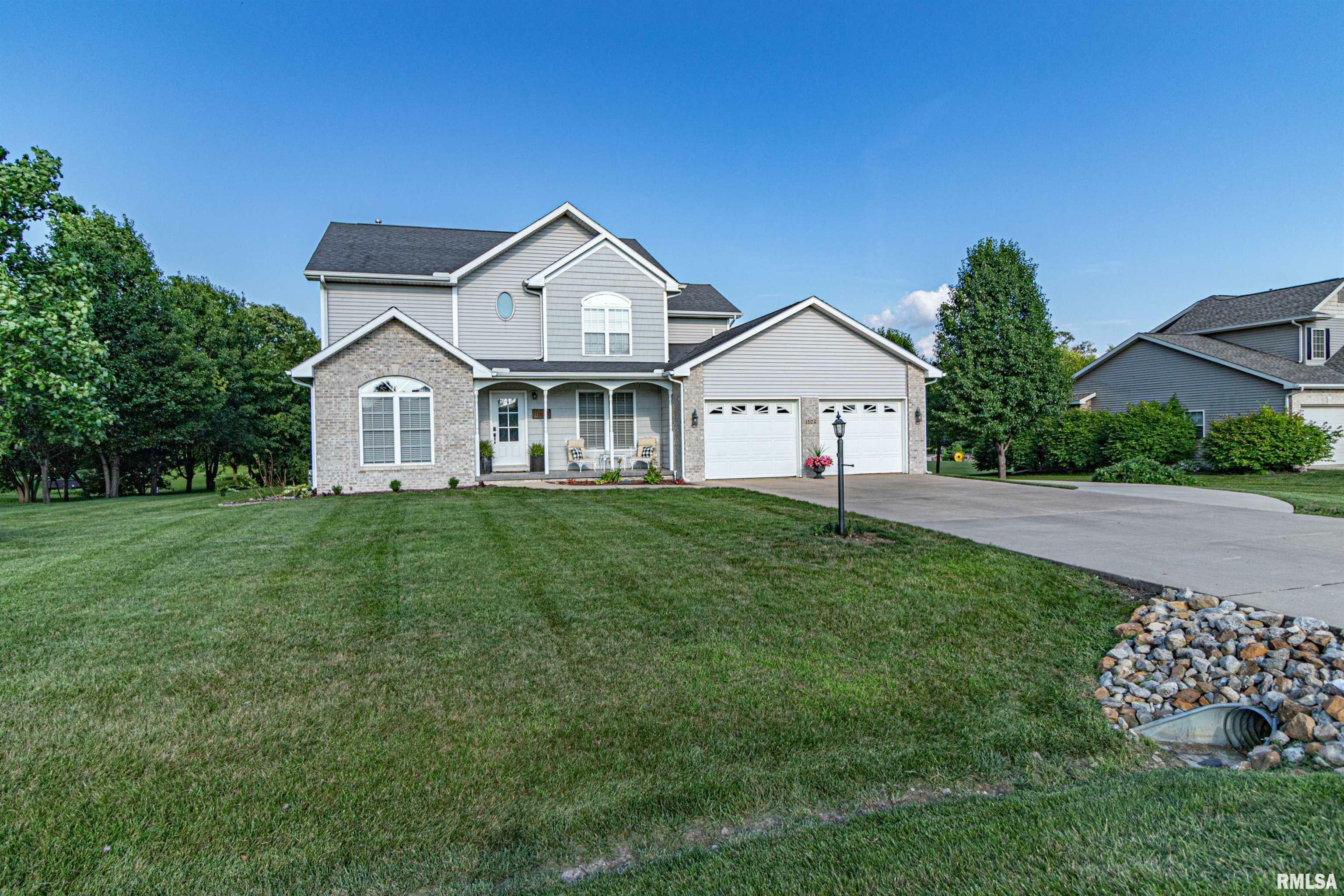 Property Photo:  1504 Redbird  IL 61548 