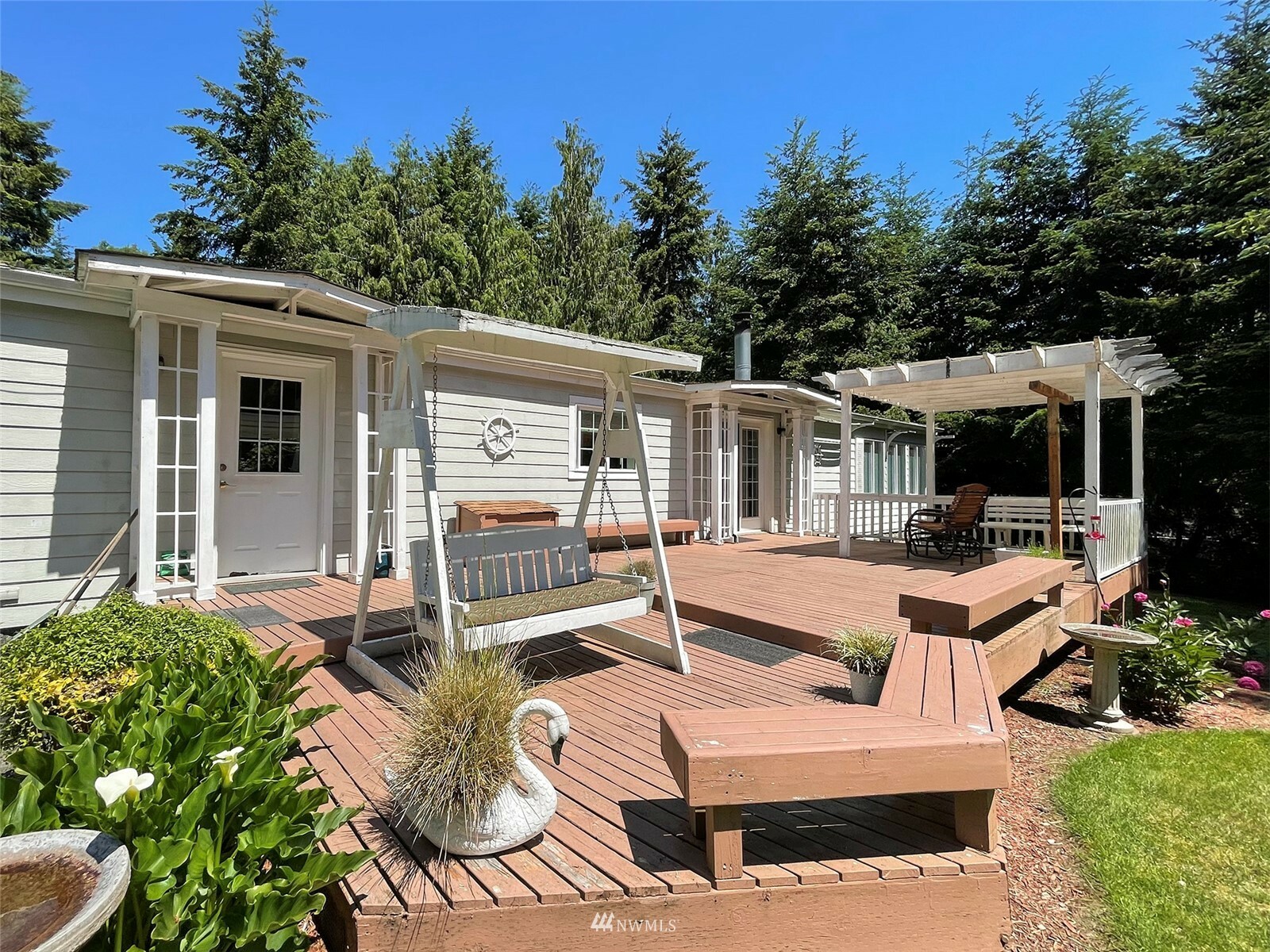 Property Photo:  320 Rhododendron Drive  WA 98382 