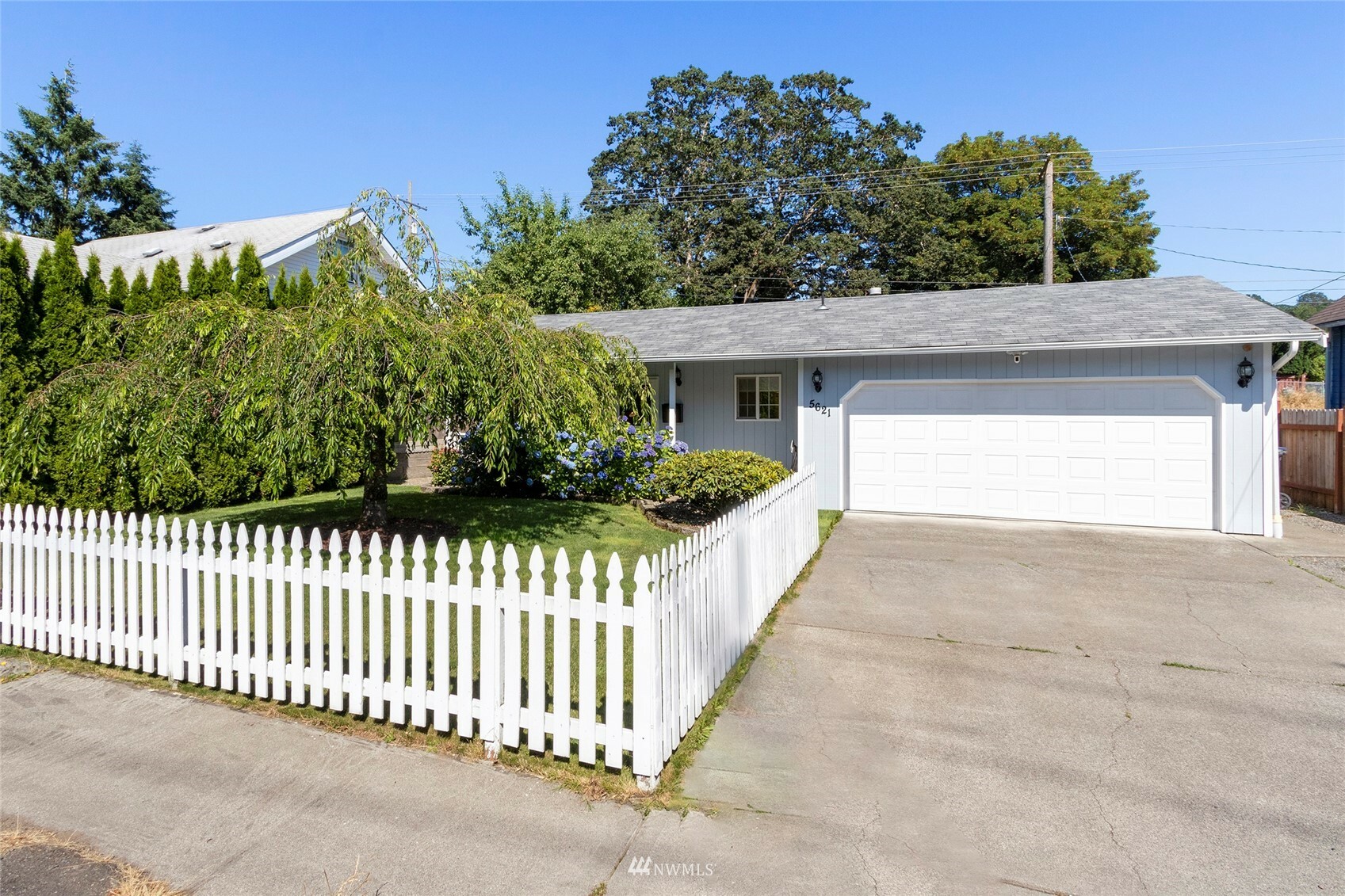 Property Photo:  5621 S Pine Street  WA 98409 