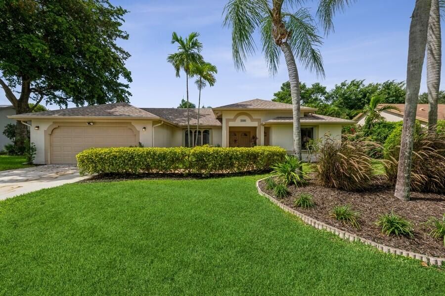 Property Photo:  2490 Riviera Drive  FL 33445 