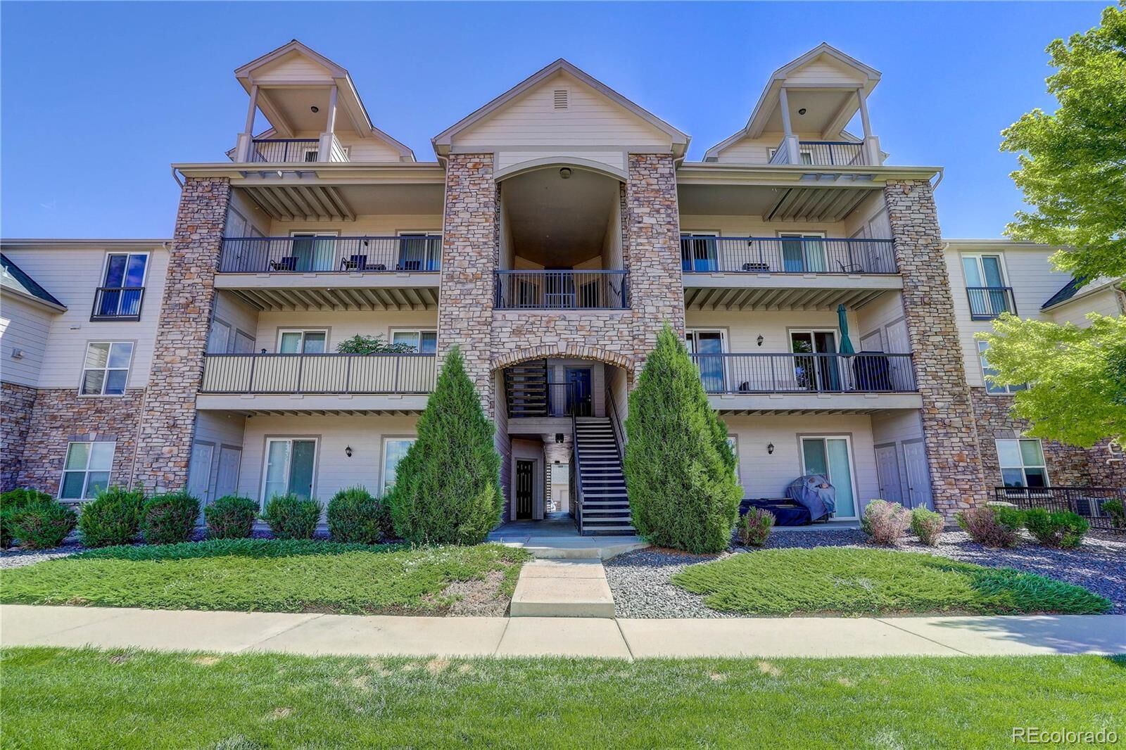 Property Photo: 7222 S Blackhawk Street 206 CO 80112