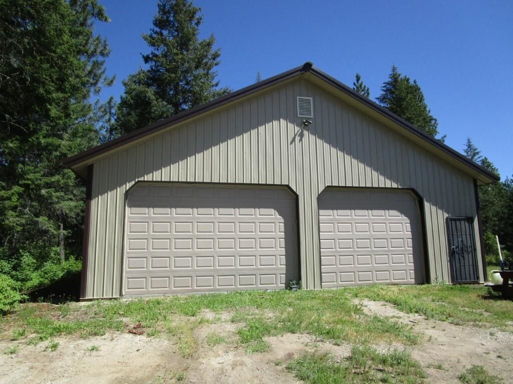 Property Photo:  2693 Burnt Valley Rd  WA 99109 