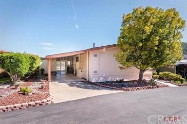 Property Photo:  203 Oak Crest Drive  CA 93424 