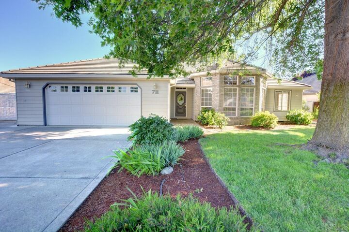 711 Annalee Drive  Central Point OR 97502 photo