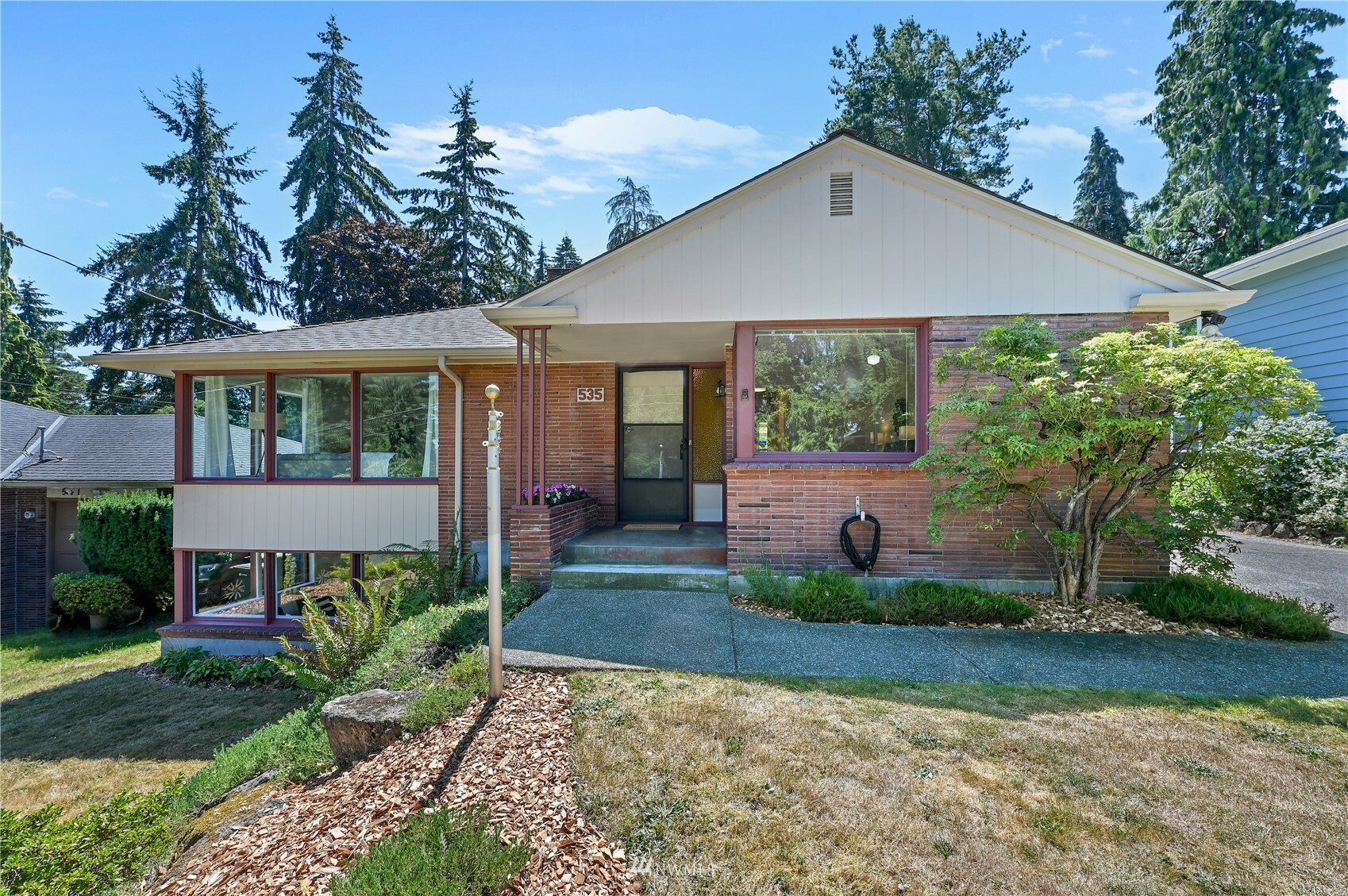 Property Photo:  535 NE 130th Street  WA 98125 