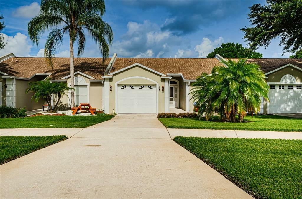 Property Photo:  630 Villa Court  FL 34711 