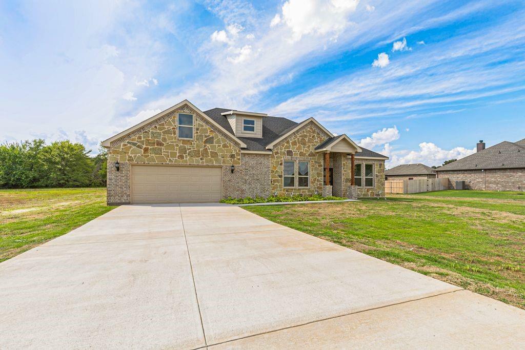 Property Photo: 10633 Lago Vista TX 75474