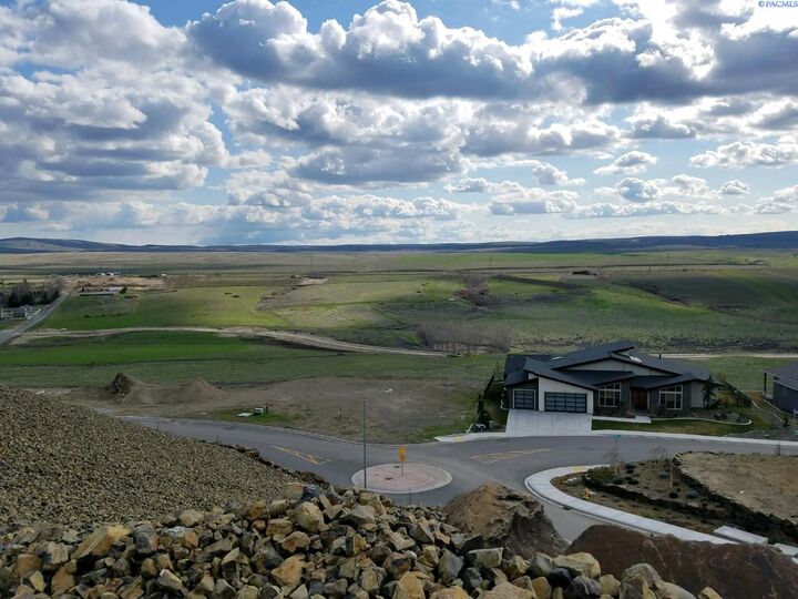 Property Photo: 6911 W 22nd Place Lot16 WA