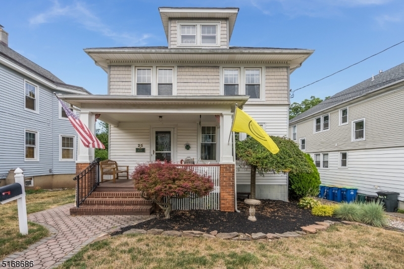 Property Photo:  25 E Summit St  NJ 08876 