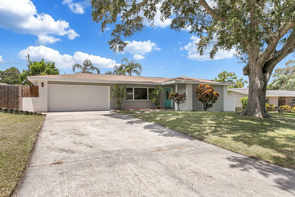 Property Photo:  1530 Picardy Circle  FL 33755 