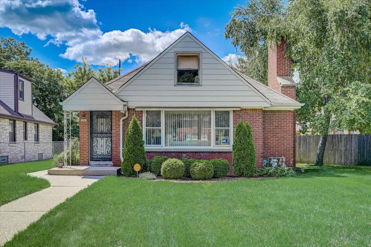 Property Photo: 3865 N Sherman Blvd WI 53216