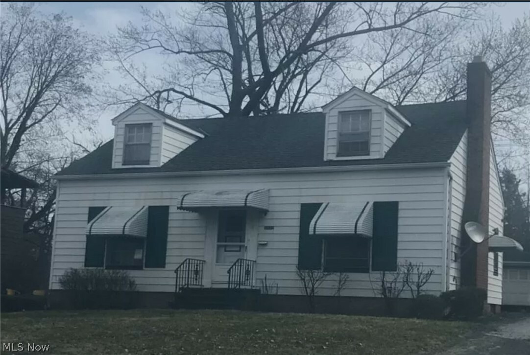 Property Photo: 2433 S Taylor Road OH 44118