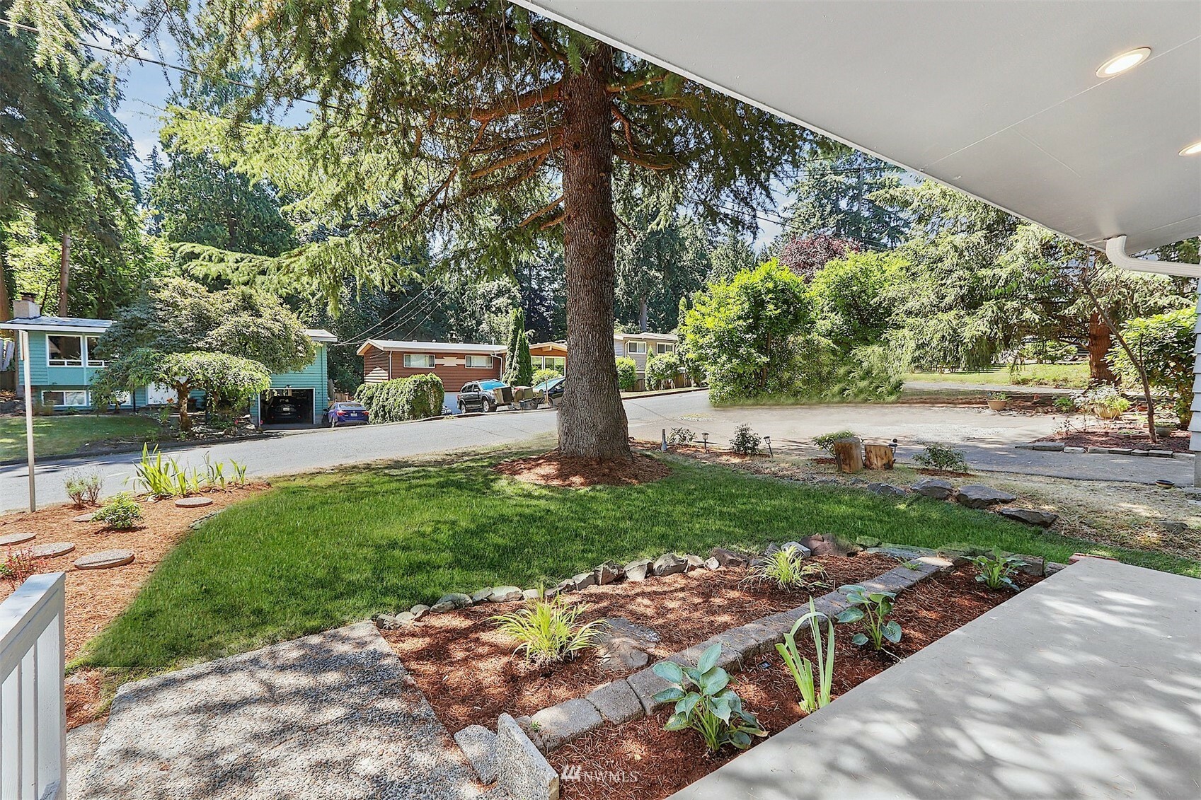 Property Photo:  9228 NE 183rd Street  WA 98011 